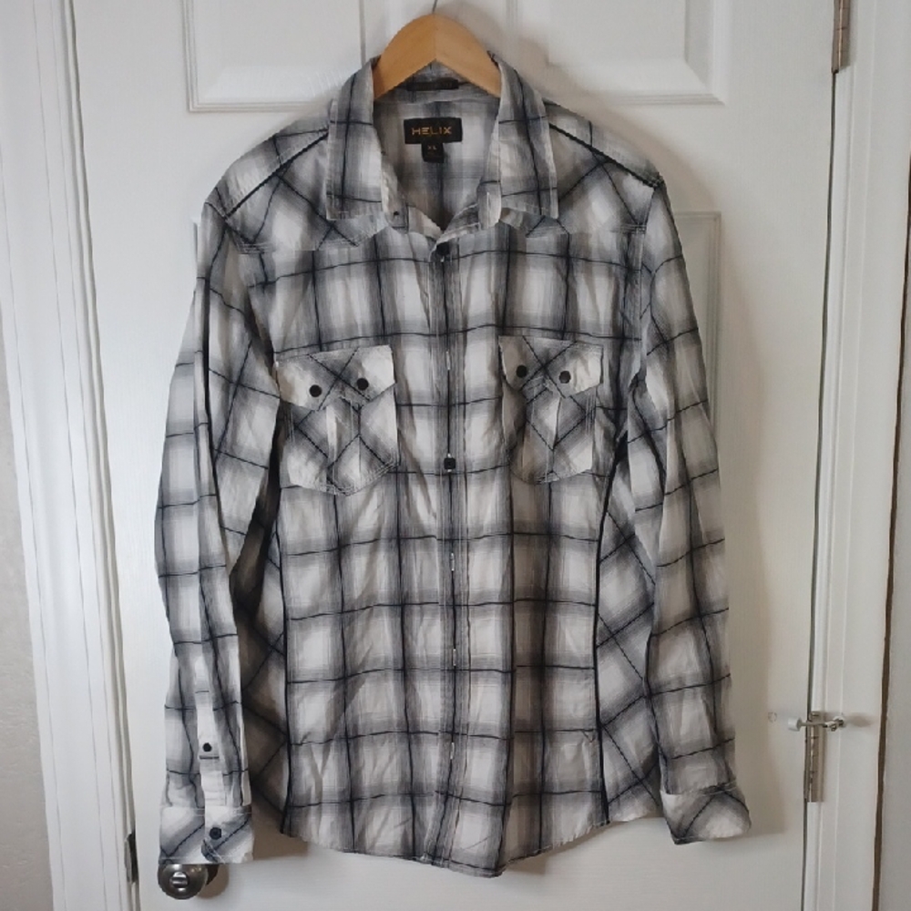 Helix Black and White Plaid Casual Button Down Shirt